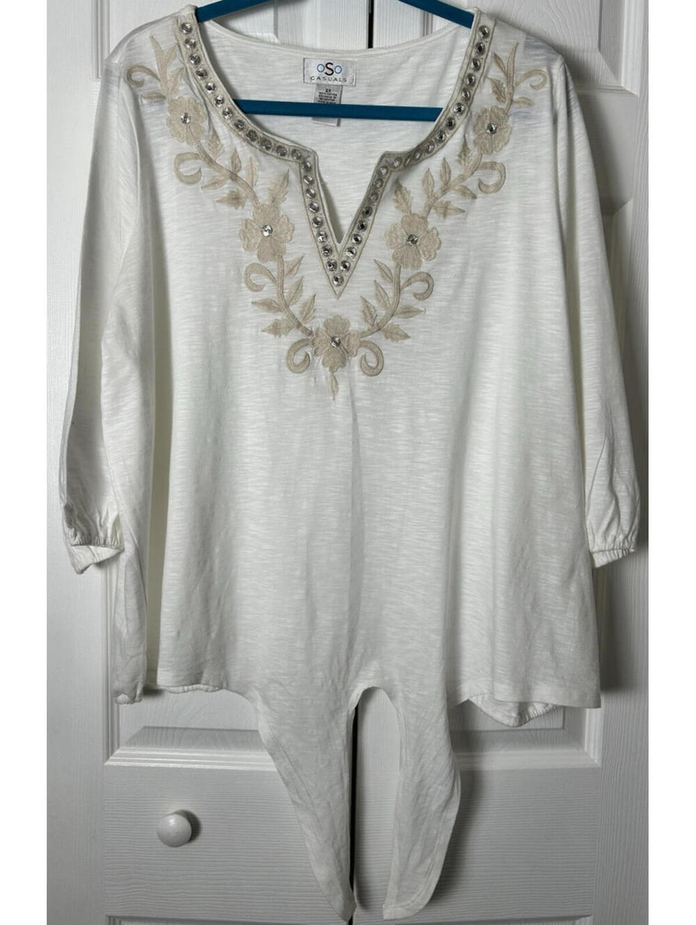 oSo Casuals White Embroidered Top   Size 2X  NWOT